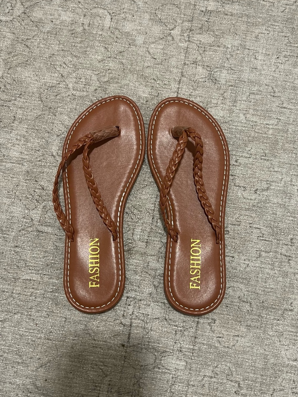 NWOT Women’s Brown Braided Strap Flip Flops Size 6 Boho Sandals Summer Beach